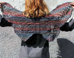 Perhoshuivi / Butterfly shawl