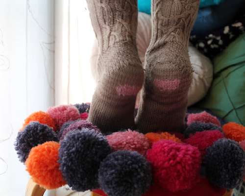 Sukkapaikat / Mended wool socks
