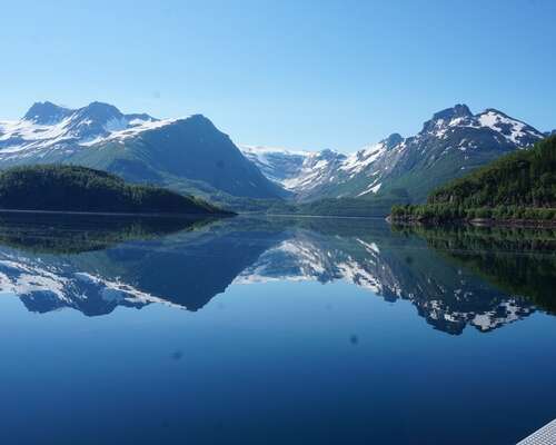 Svartisen – Norjan toiseksi suurimman jäätikö...