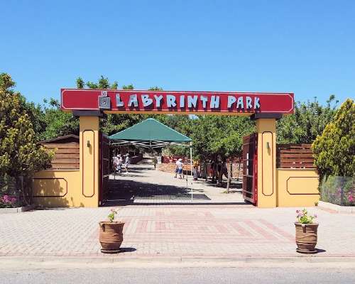 Labyrintti-puisto Hersonissoksessa