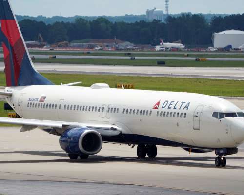 Ticketless passenger found in Delta flight’s ...