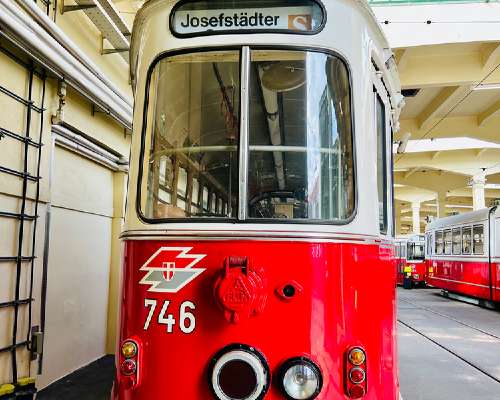 Remise Transport Museum - Buses, Trams and U-...