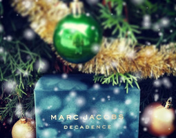 Joulun upein tuoksu Marc Jacobs Decadence!