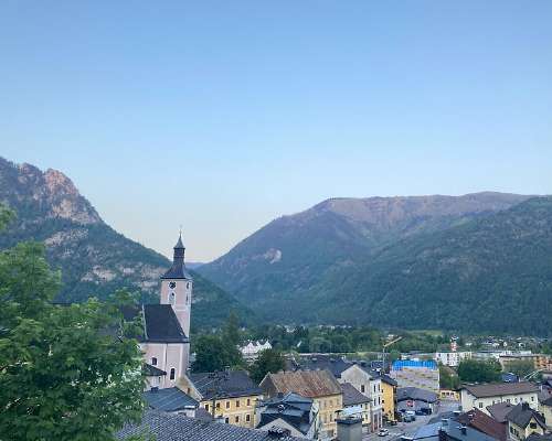Itävallan traunsee: vuoristojärvi ilman turis...