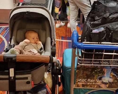 Vauvan kanssa matkustaminen: uhka vai mahdoll...