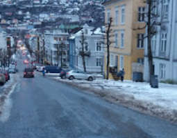 Bergenin reissu ja kaamosluennot