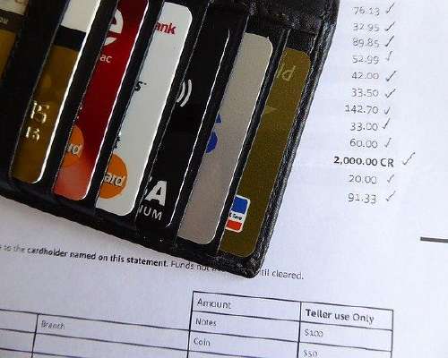 Mitä tehdä, jos koet luottokorttipetoksia
