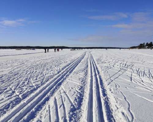 Cross-country skiing for beginners in Turku region