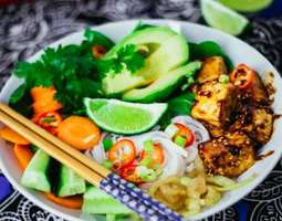 Vietnamilainen tofubowl
