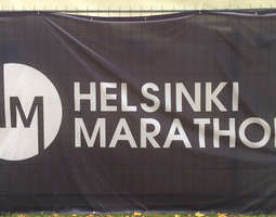 26. maraton: Vuoden äiti ja hikisiä haleja – ...