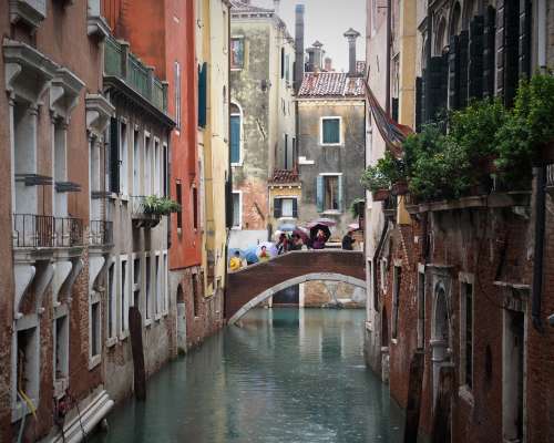 Venetsialaiset sillat – tissejä ja huokauksia