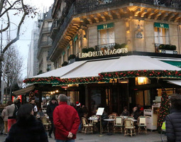 Café de Flore - Pariisin St. Germainin helmi
