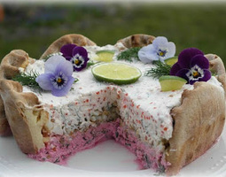 Juhlava Moilas kakku, tuunattu perinnepiirakk...