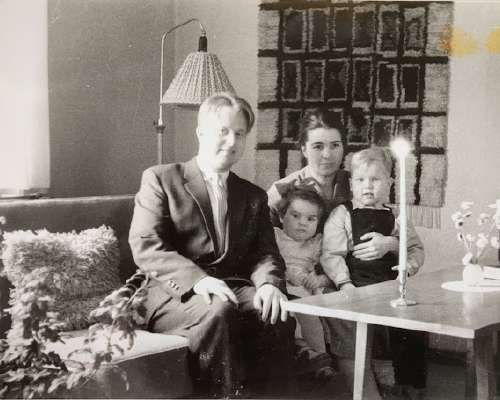 Perheidylliä 50-luvulta – kuvia lapsuudestani