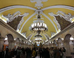 Kierros Moskovan metroasemilla