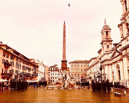 Roomassa sataa – Rainy Day in Rome