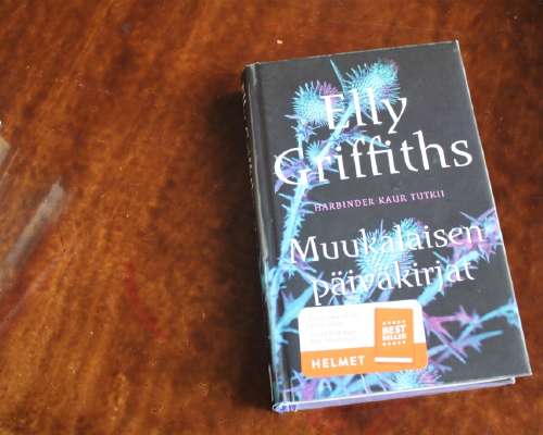 Elly Griffths: Muukalaisen päiväkirjat