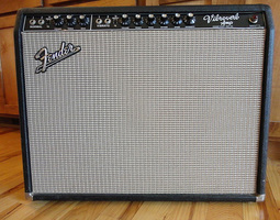 Fender Vibroverb '64 kloonin rakentaminen
