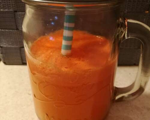 Carrot-fruit juice