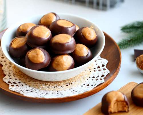 Buckeyes – maapähkinävoi-suklaapallot
