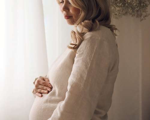Täysiaikainen raskaus ja kuulumisia
