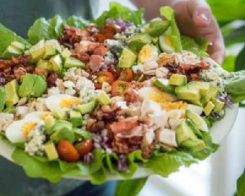 Cobb-salaatti: resepti, ainekset ja vinkit
