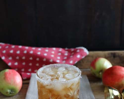Omenapiirakka-cocktail
