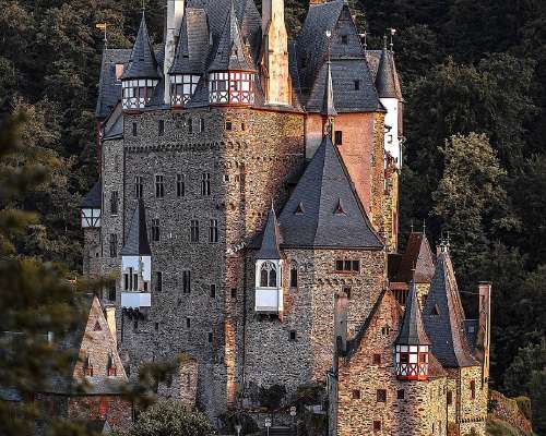 Saksan linnat: Eltzin linna