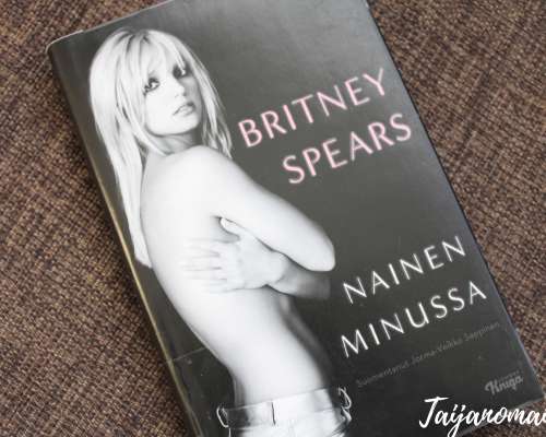 LUETTU: Britney Spears: Nainen minussa (2023,...