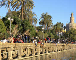 Sevilla Espanjan kaunein ja mahtavin kaupunki