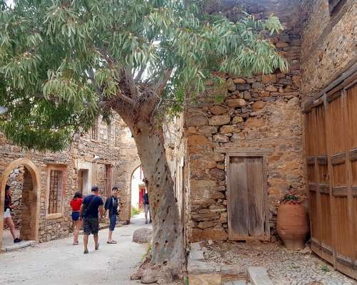 Spinalonga – Kreetan vaikuttavin käyntikohde?