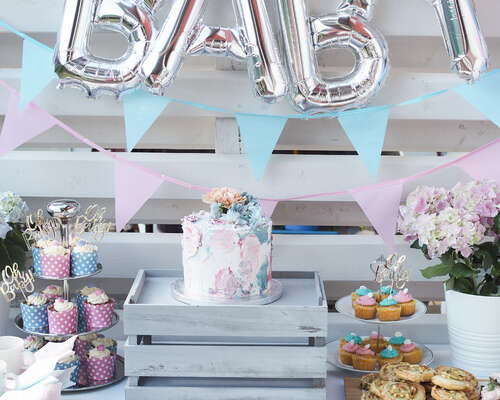 Baby gender reveal party