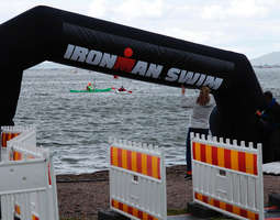 Suomen ensimmäinen Ironman 70.3 triathlonkisa...