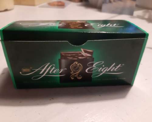After Eight -brownie