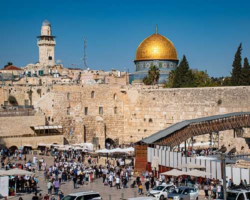 Jerusalem: maailman pyhin kaupunki