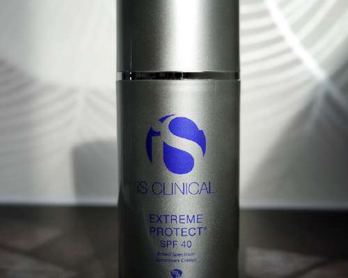 iS Clinical Extreme Protect SPF 40 - Huippuhy...