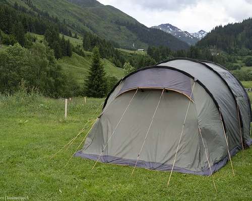 Tujetsch: telttailua ja ikimuistoisia kokemuk...