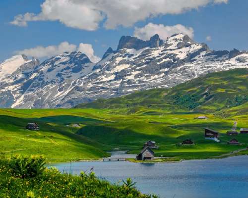 Unelmissa vaellusmatka Alpeille?