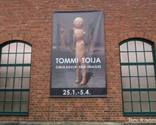 Tommi Toija Omia kuvia näyttely ei jätä ketää...