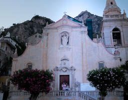 MATKAVINKKI: Taormina - Sisilian luxus-kylä osa 1