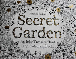 Aikuisten värityskirja-esittely: Secret Garden