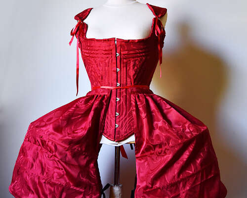 Sewing Project: Historical corset and pannier