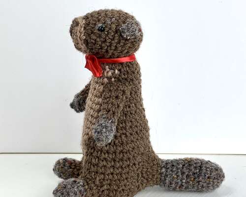 A little crocheted marmot