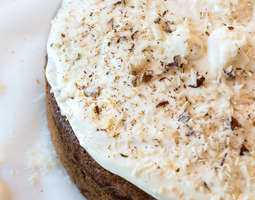 Christmas Style Carrot-Coconut Cake