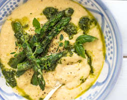 Spring Style Roasted Garlic & Parsnip Soup